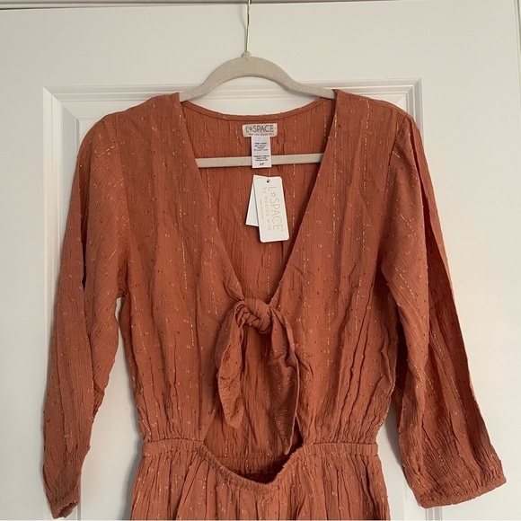 New! L*space stay golden keyhole front mini Dress nwt 18352 - Picture 5 of 15